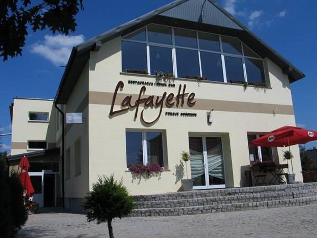 Restauracja Lafayette Pokoje Goscinne Zelów Extérieur photo